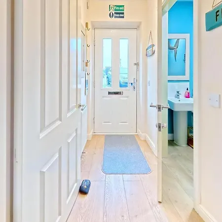 Joes House - Part Of The The Bay Village With Pool, Gym And Direct Access, Pub, Restaurant, Tennis And Meadows Walks Filey