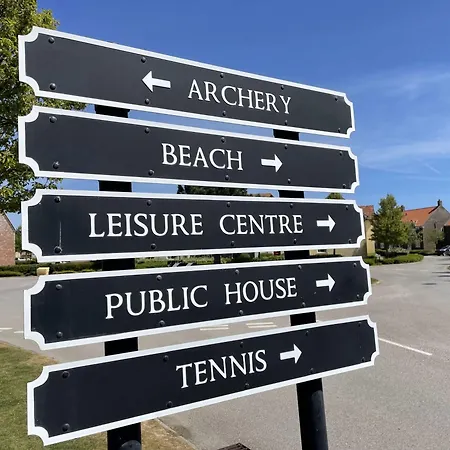Holiday home Joes House - Part Of The The Bay Village With Pool, Gym And Direct Access, Pub, Restaurant, Tennis And Meadows Walks *