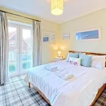 Joes House - Part Of The The Bay Village With Pool, Gym And Direct Access, Pub, Restaurant, Tennis And Meadows Walks Сasa de vacaciones *